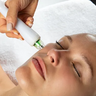 Soin visage AquaFusion Overline – hydratation, éclat et peptides rénovateurs – Maison SkinTech Lausanne